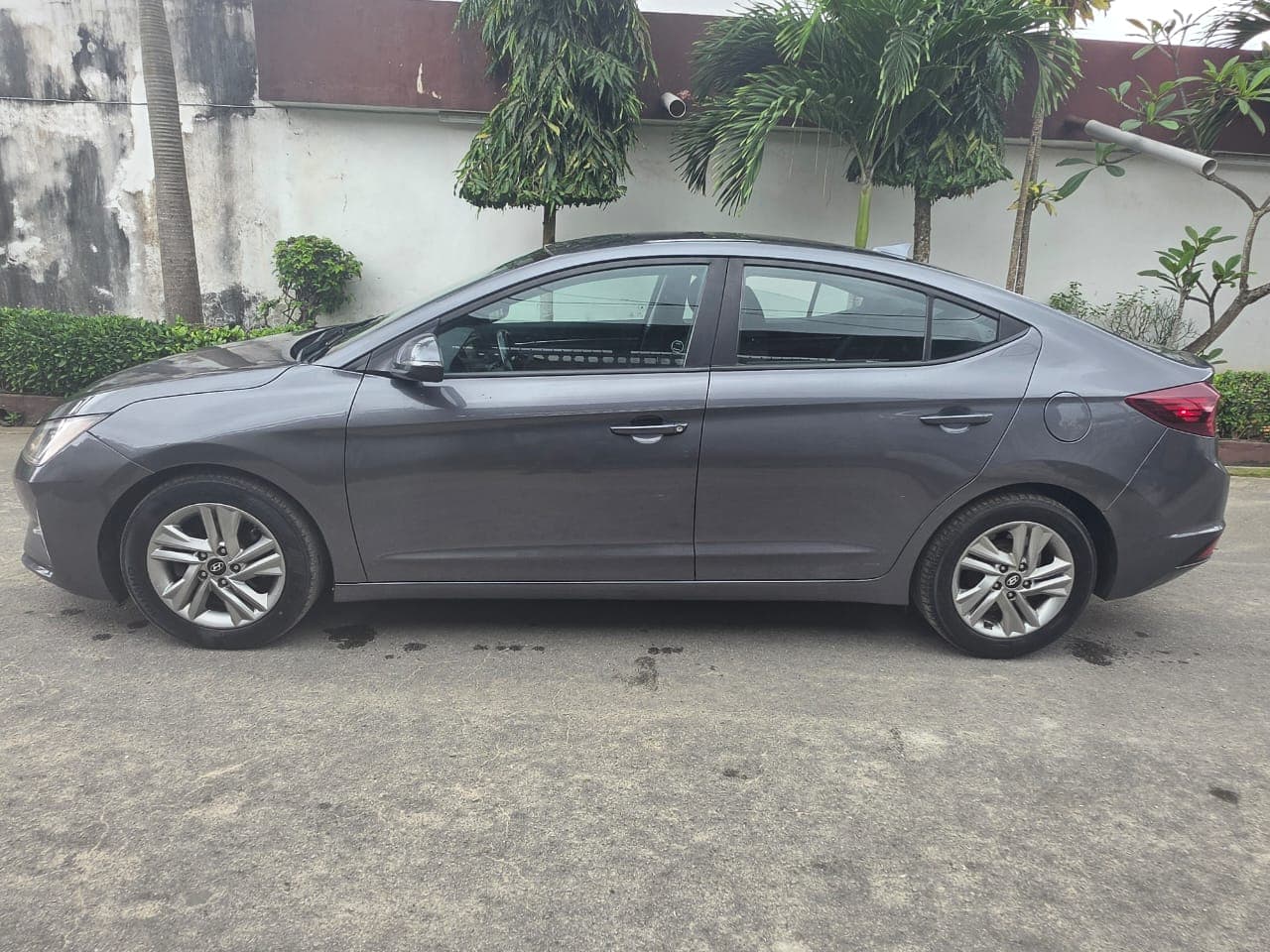 Hyundai Elantra 2020